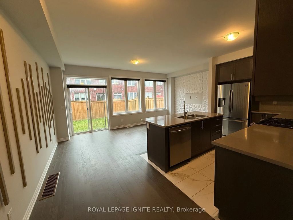 25 Sutcliffe Dr Drive, Whitby