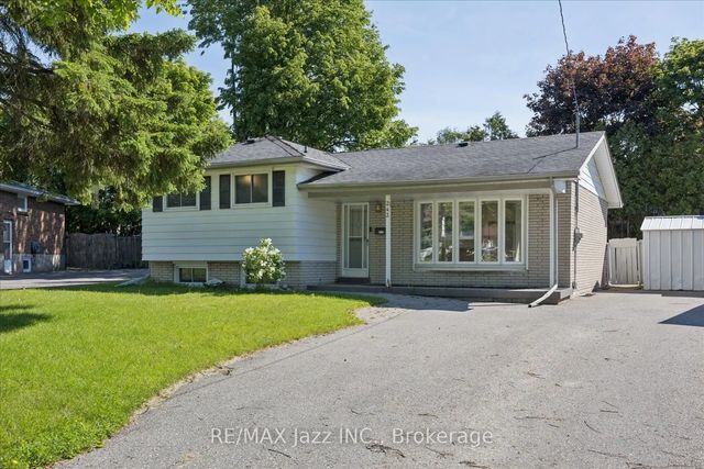 243 Acadia Drive, Oshawa