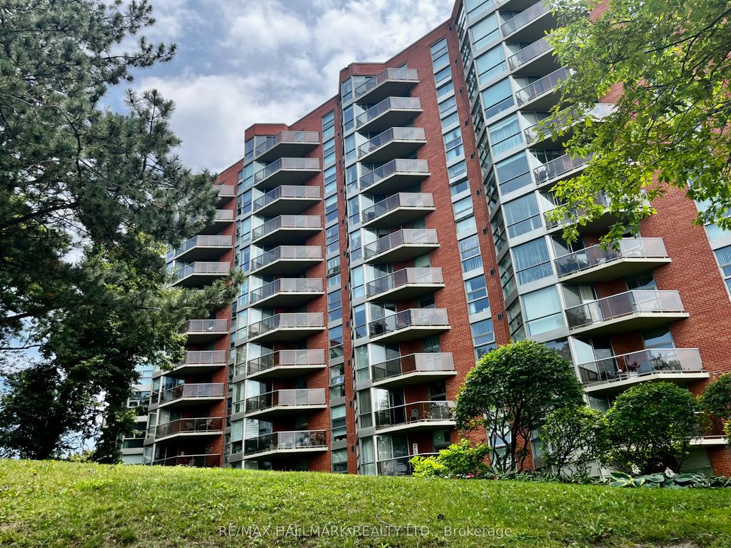 20 Dean Park Road 902, Toronto E11