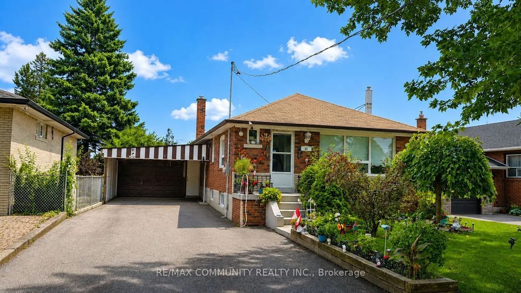 51 Sharbot Avenue Bsmt, Toronto E09