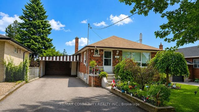 51 Sharbot Avenue Bsmt, Toronto E09
