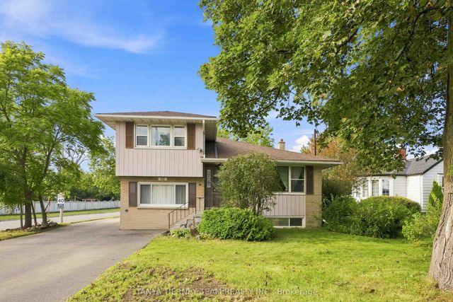 118 Rossland Road W, Oshawa