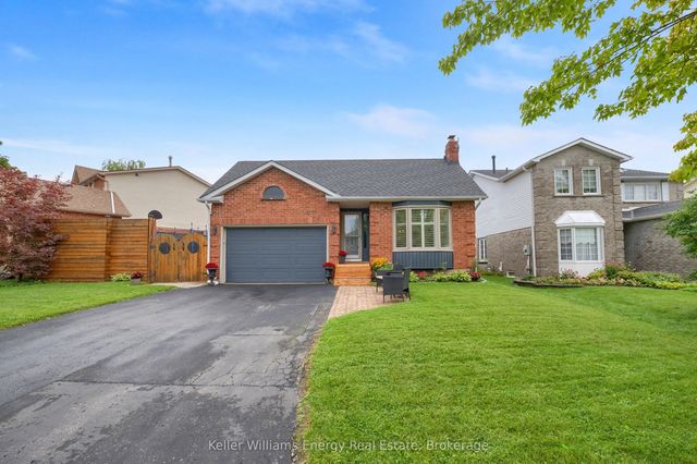 831 Lavis Street, Oshawa