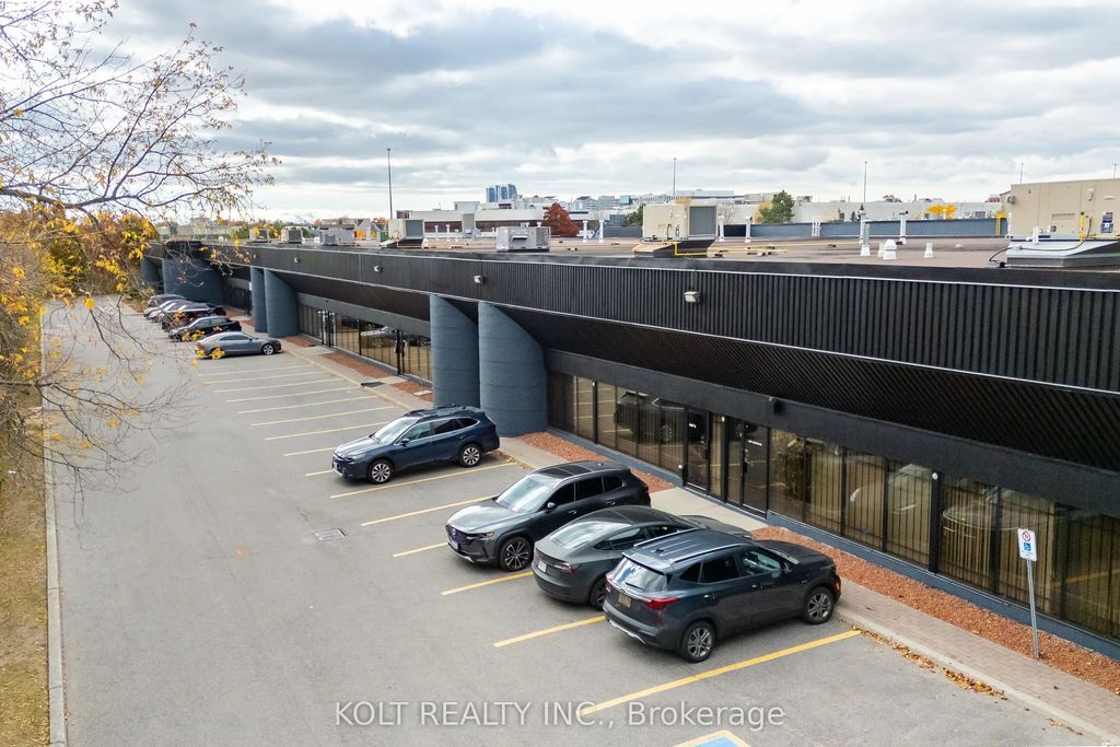 465 Milner Avenue 4, Toronto E11