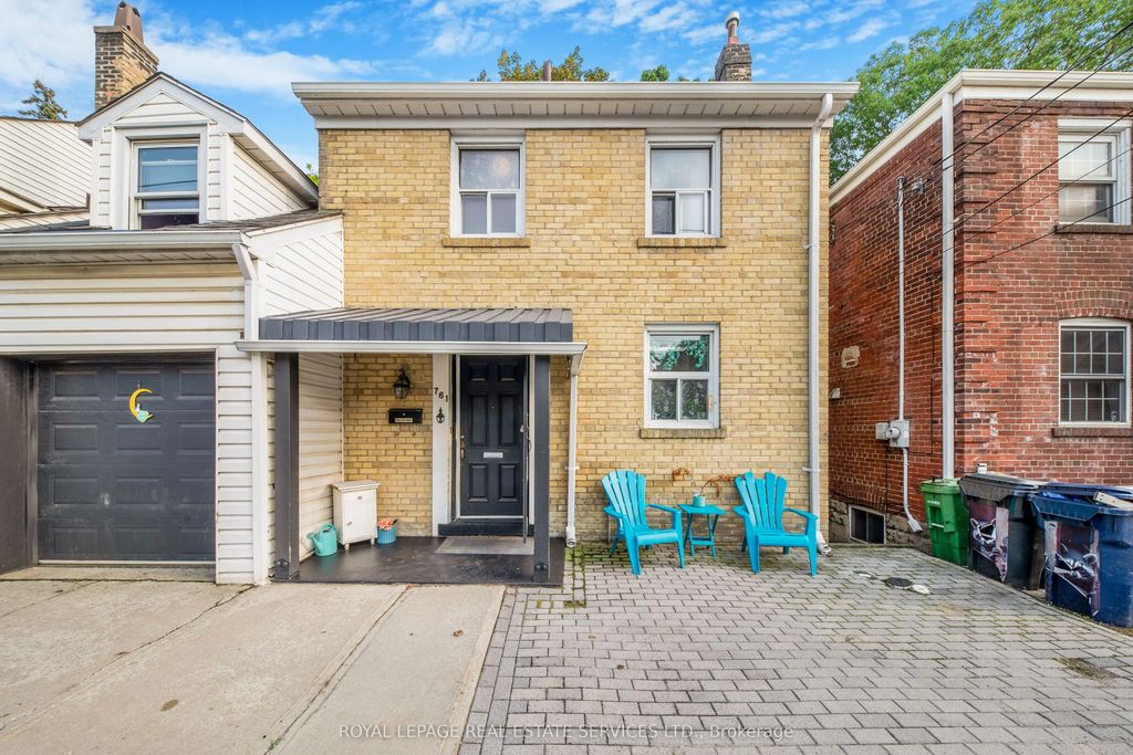 761 Kingston Road, Toronto E02