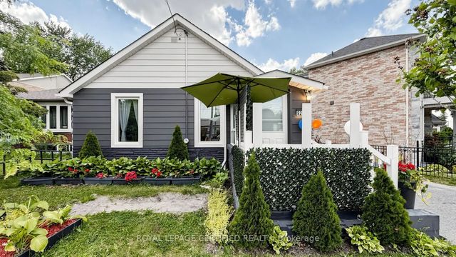 922a Danforth Road, Toronto E04