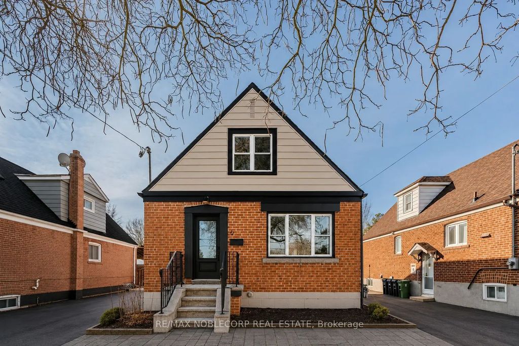 6 Evandale Road Main, Toronto E04