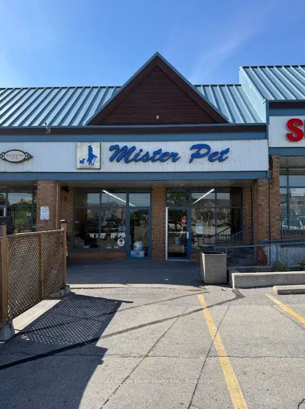 105 Bayly Street W 9, Ajax