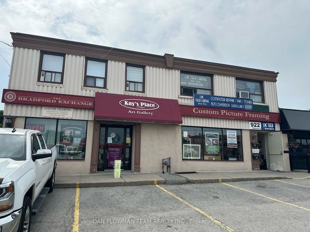922 Simcoe Street N 203, Oshawa