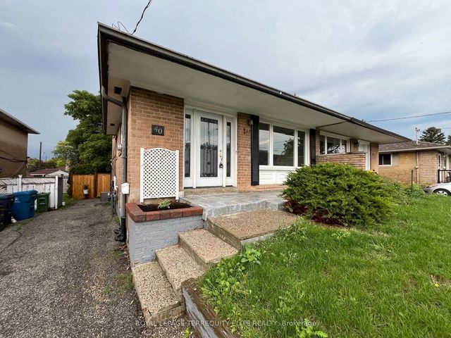 40 Pender Crescent Lwr, Toronto E05