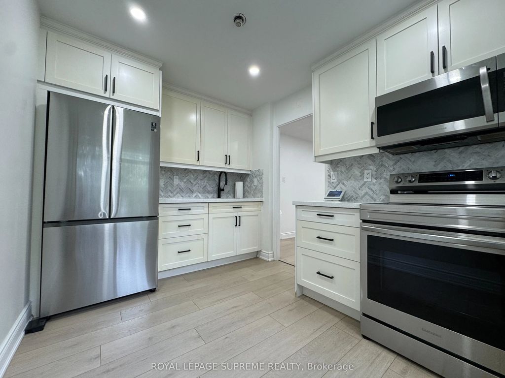 91 Muir Drive 26, Toronto E08
