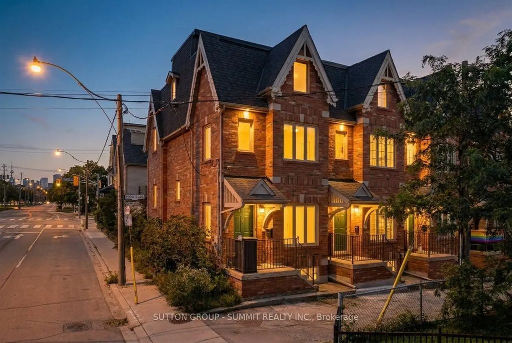 2 Cam Fella Lane, Toronto E01