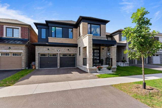 2879 Foxden Square, Pickering