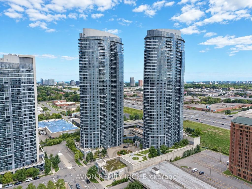 135 Village Green Square 3017, Toronto E07