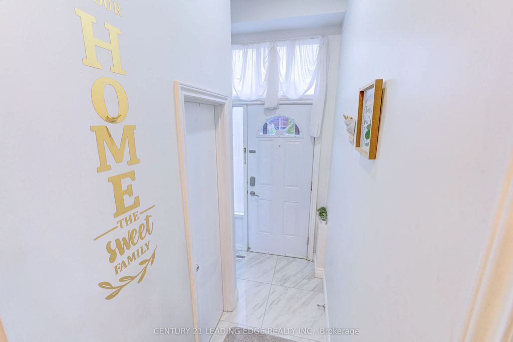 81 Brookmill Boulevard 41, Toronto E05