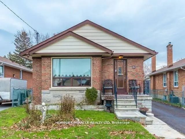 31 Kilgreggan Crescent, Toronto E09