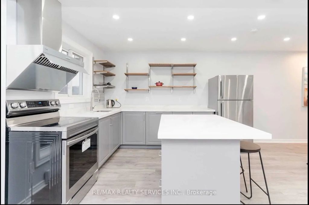 1100 Oxford Street 137, Oshawa