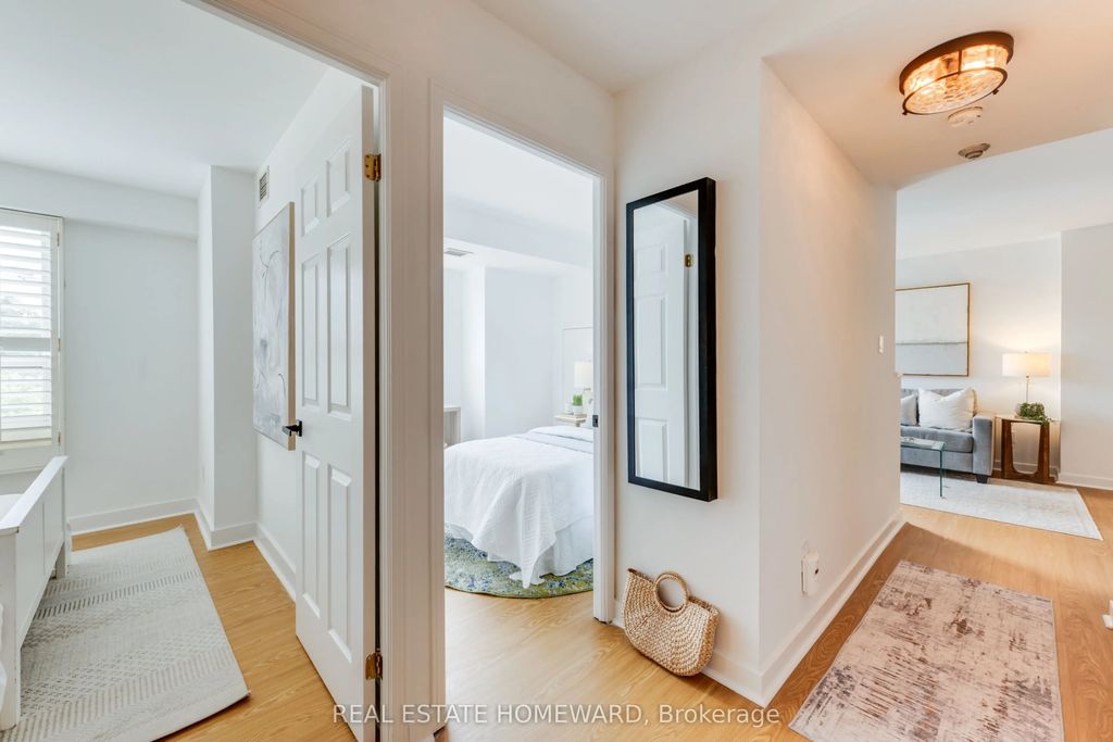 716 Kingston Road 304, Toronto E02