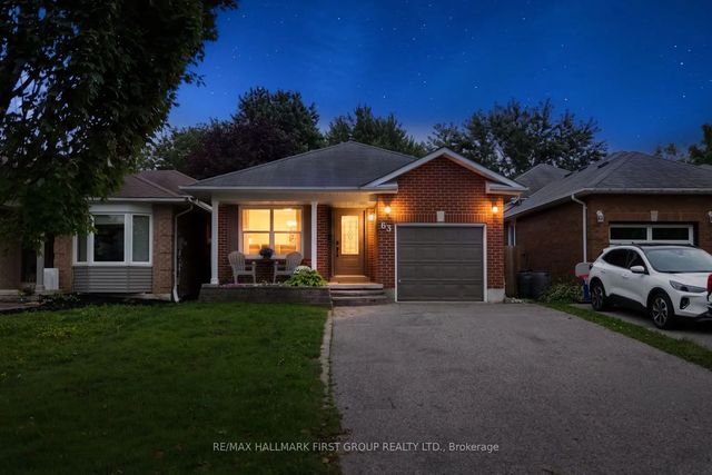 63 Hart Boulevard, Clarington