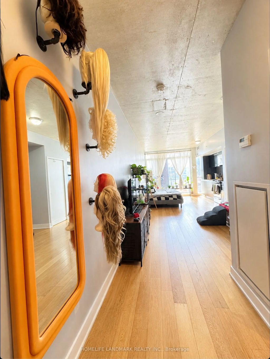 1190 Dundas Street Avenue 409, Toronto E01