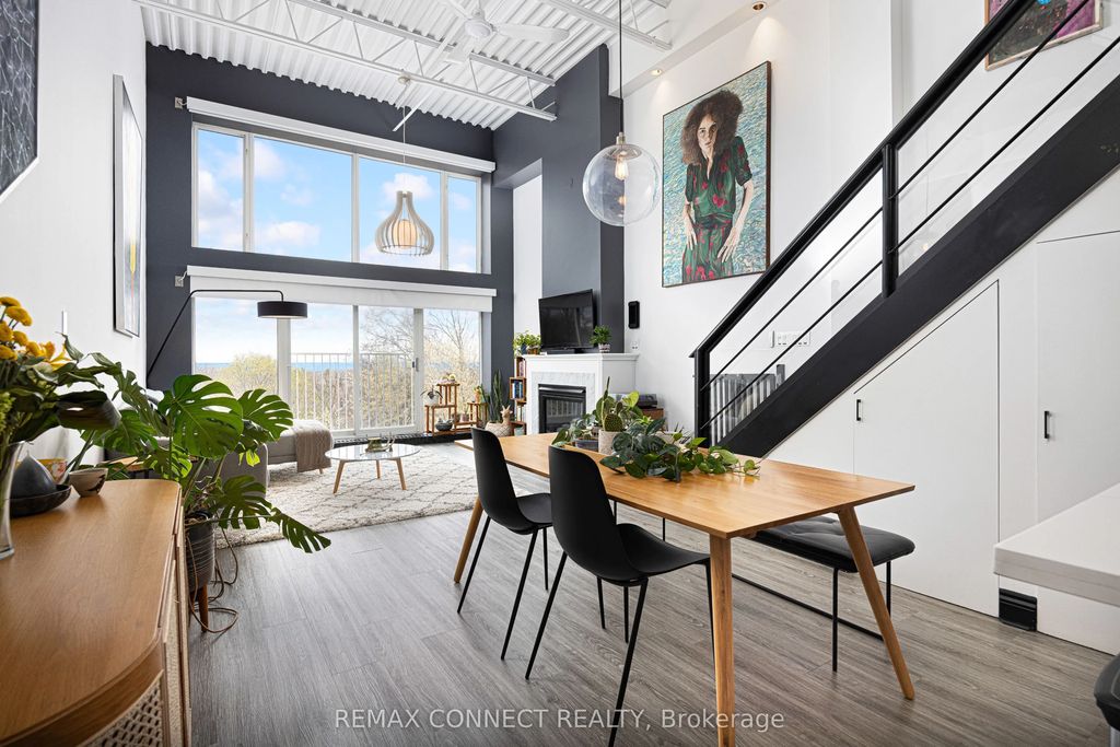 517 Kingston Road 4, Toronto E02