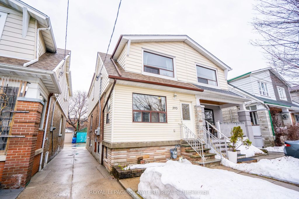 393 Milverton Boulevard Upper, Toronto E03