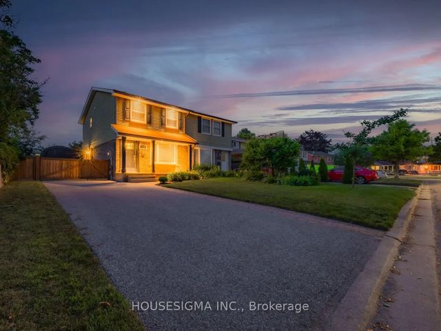 1379 Orlando Court, Oshawa