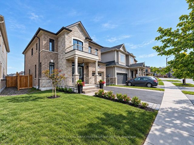 19 Crombie Street, Clarington