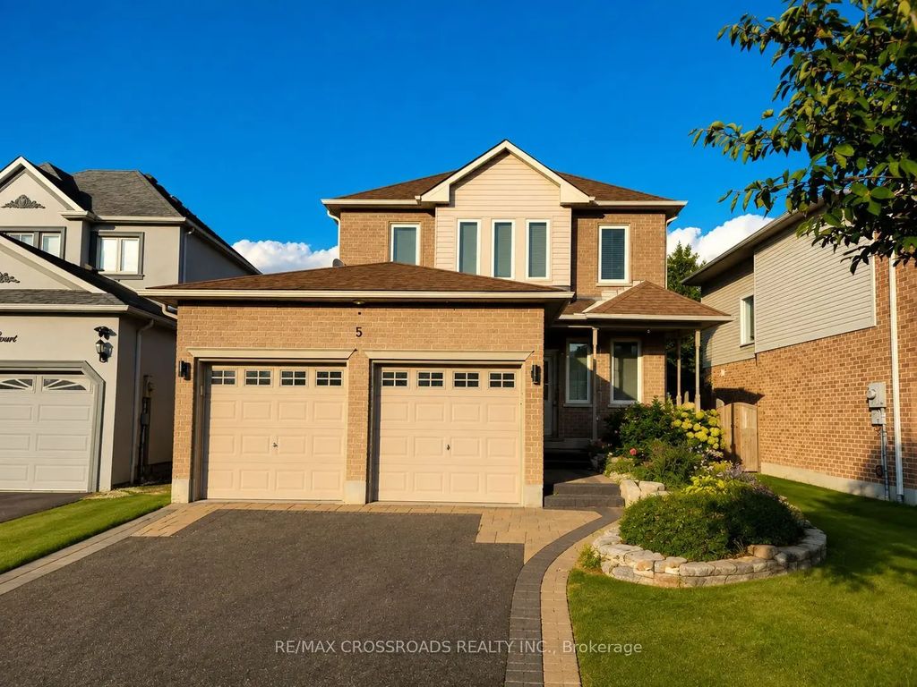 5 Robert Correll Court, Whitby