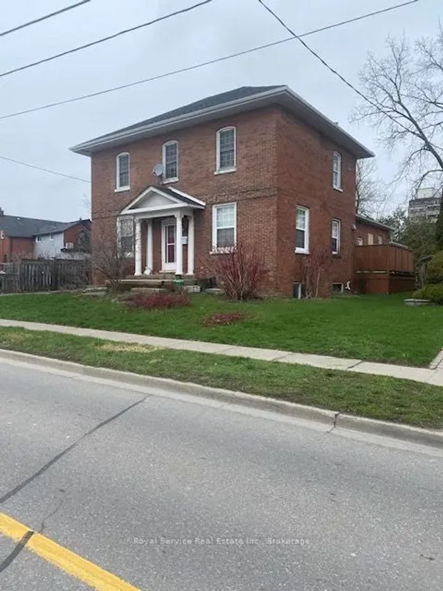 102-c Queen Street, Clarington