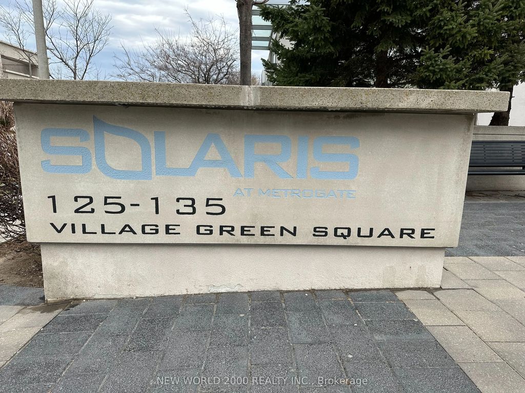 135 Village Green Square 3725, Toronto E07