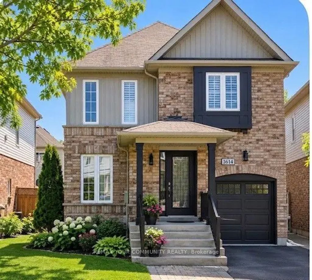 1614 Avonmore Square, Pickering