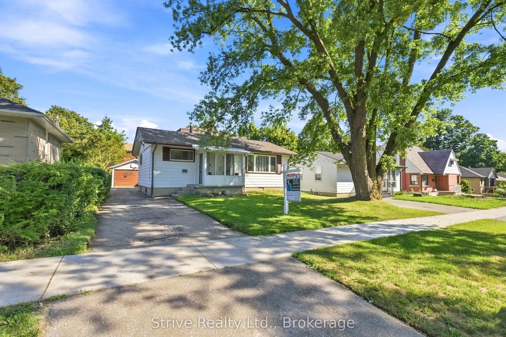 7 Admiral Road, Ajax
