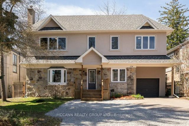 124 Scarboro Crescent, Toronto E08