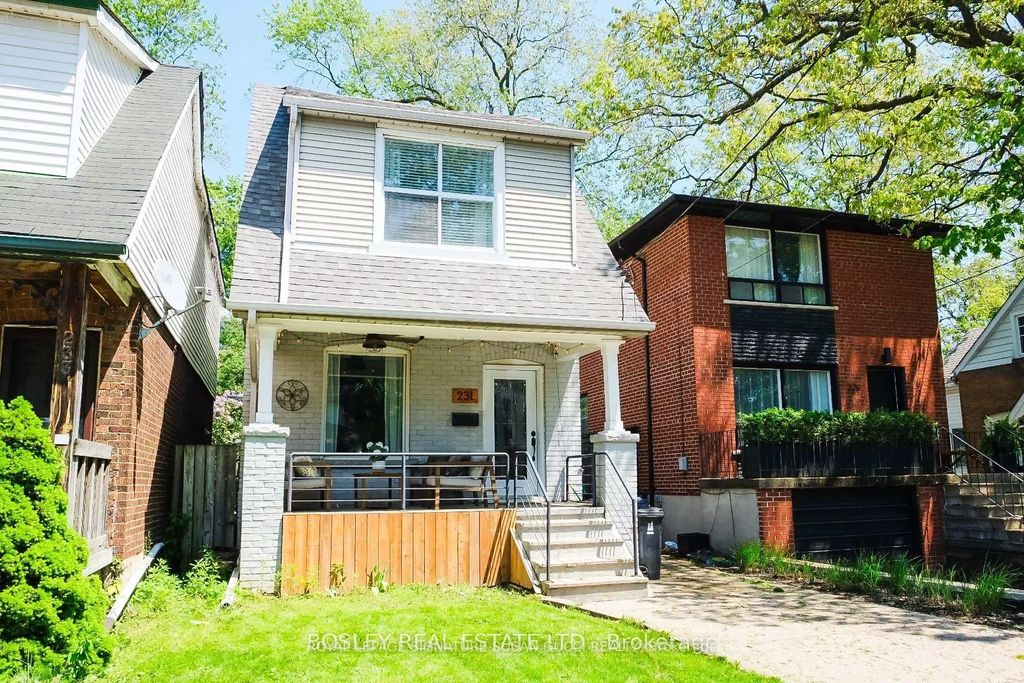 231 Chisholm Avenue, Toronto E03