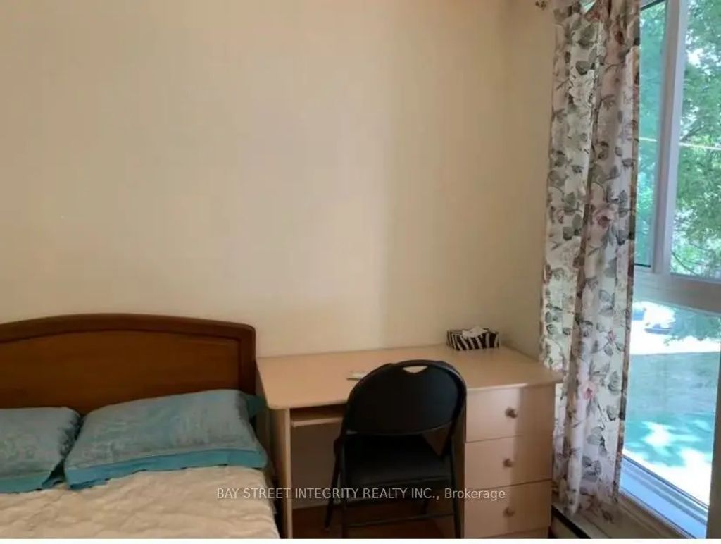 100 Mornelle Court 1003, Toronto E09