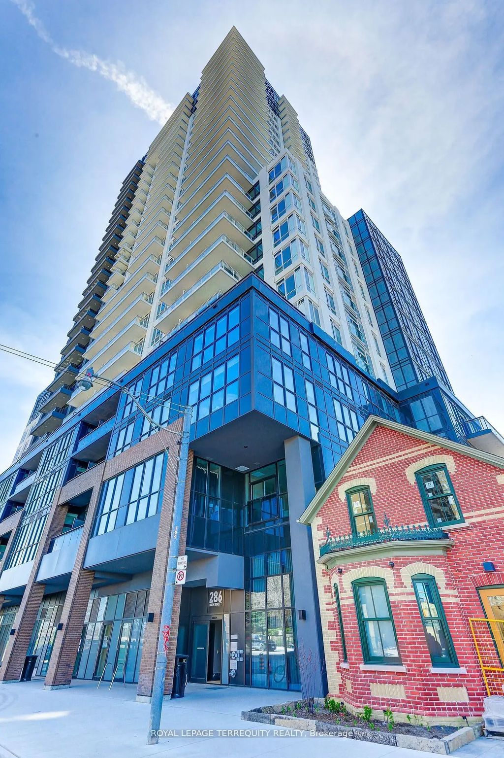 286 Main Street 1906, Toronto E03