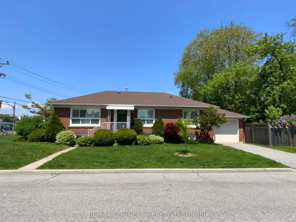 2 Kellyvale Road Bsmt - Bdrm A, Toronto E04