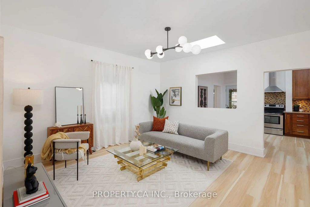 332 Woodfield Road, Toronto E01
