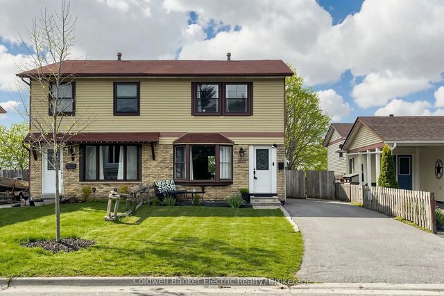 900 Southridge Street, Oshawa