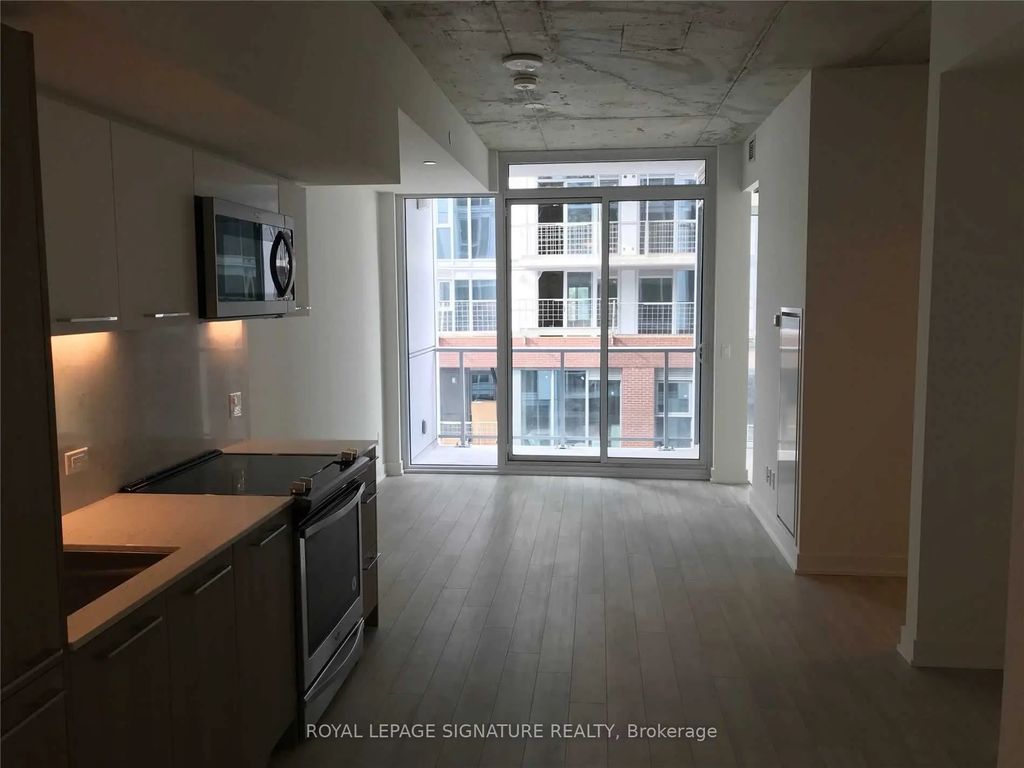 15 Baseball Place 725, Toronto E01