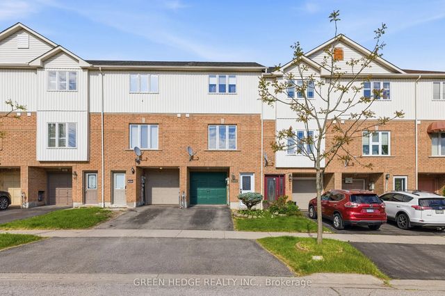 1557 Hummingbird Court, Pickering