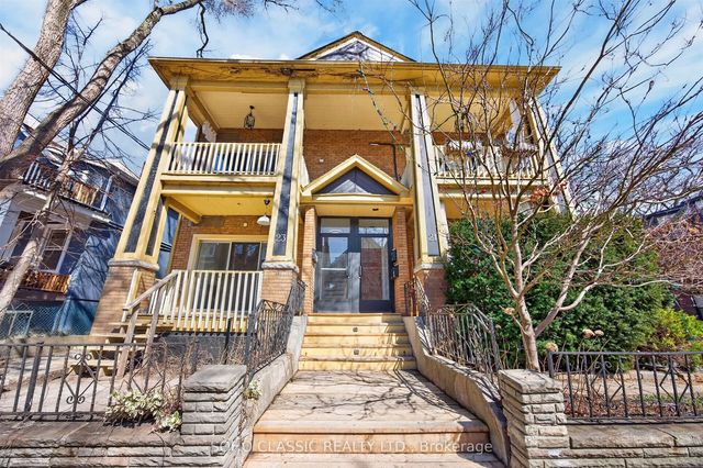 23 Fernwood Park Avenue, Toronto E02