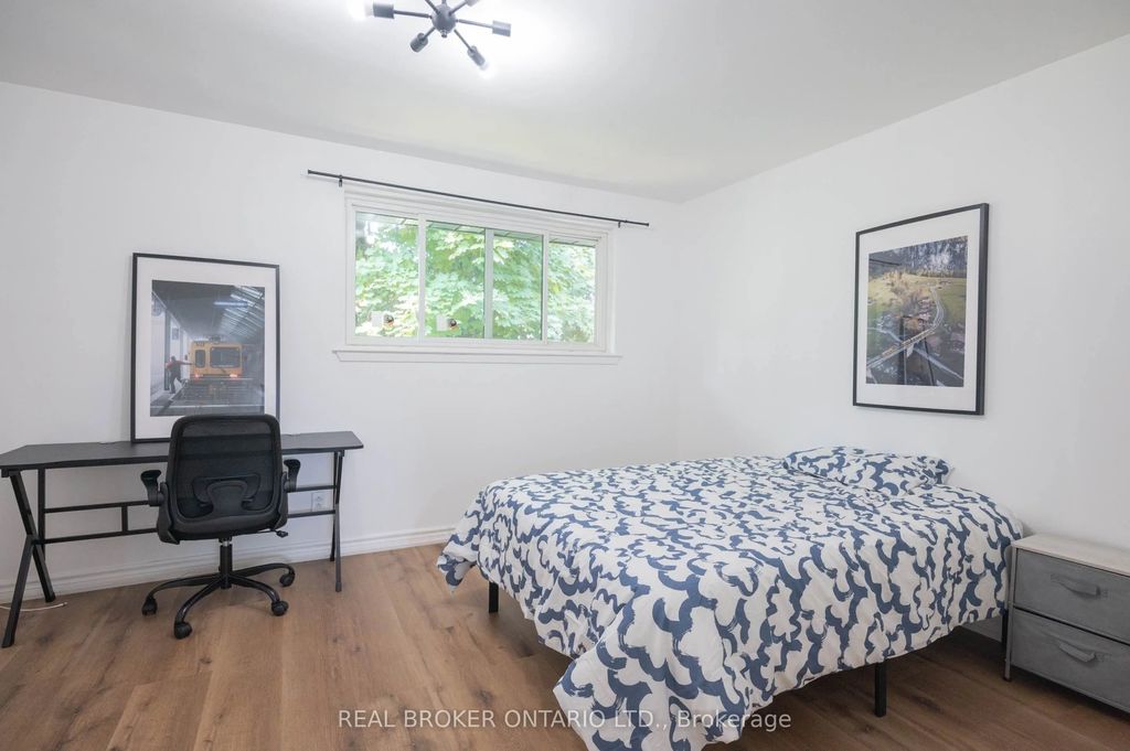 725 Military Trail, Toronto E09