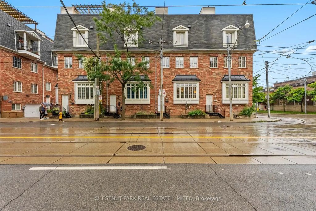 1437 Queen Street E, Toronto E01