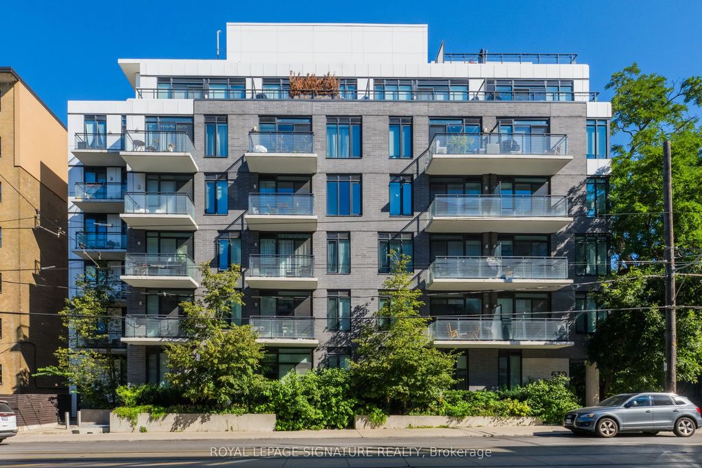 630 Kingston Road 107, Toronto E02