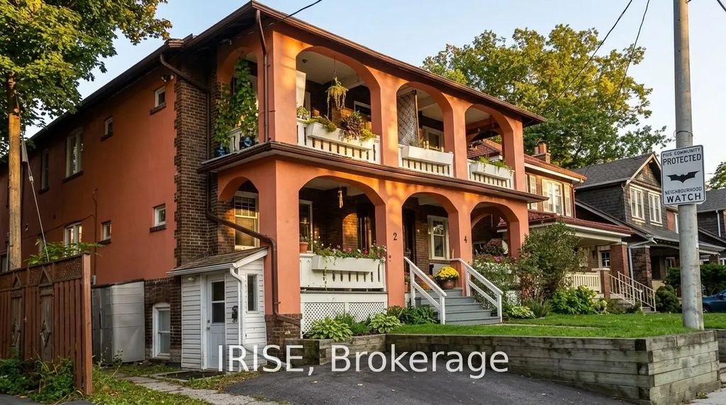 4 Selwood Avenue A, Toronto E02