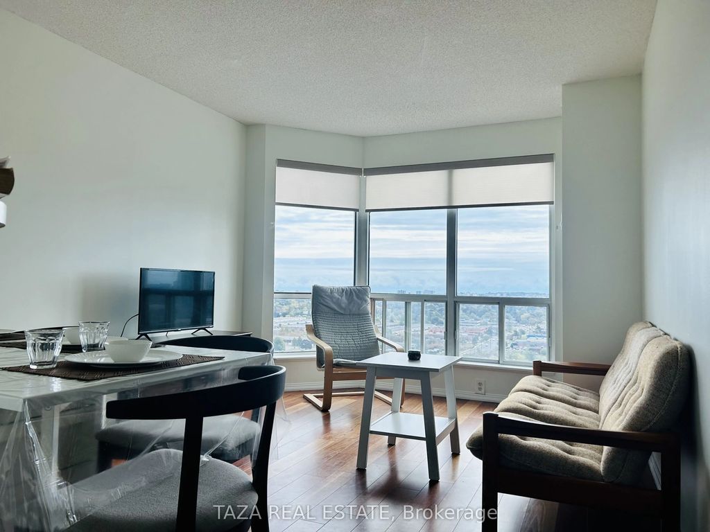 1 Lee Centre Drive 2108, Toronto E09
