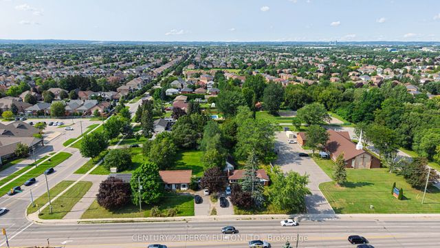 1906 Rossland Road E, Whitby