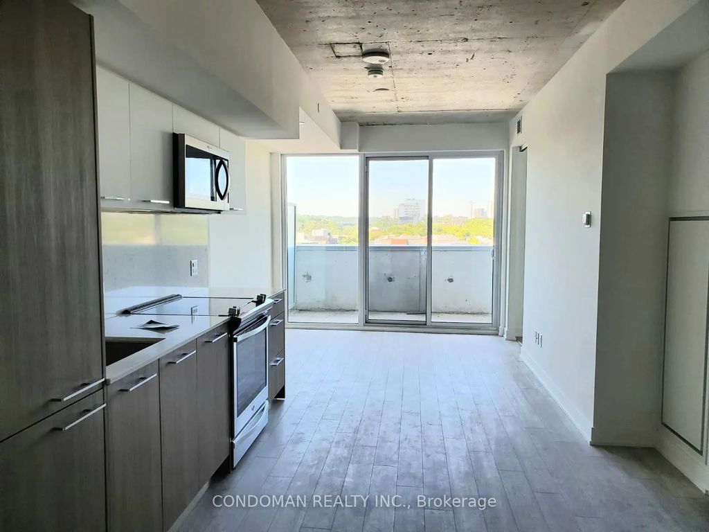30 Baseball Place 926, Toronto E01